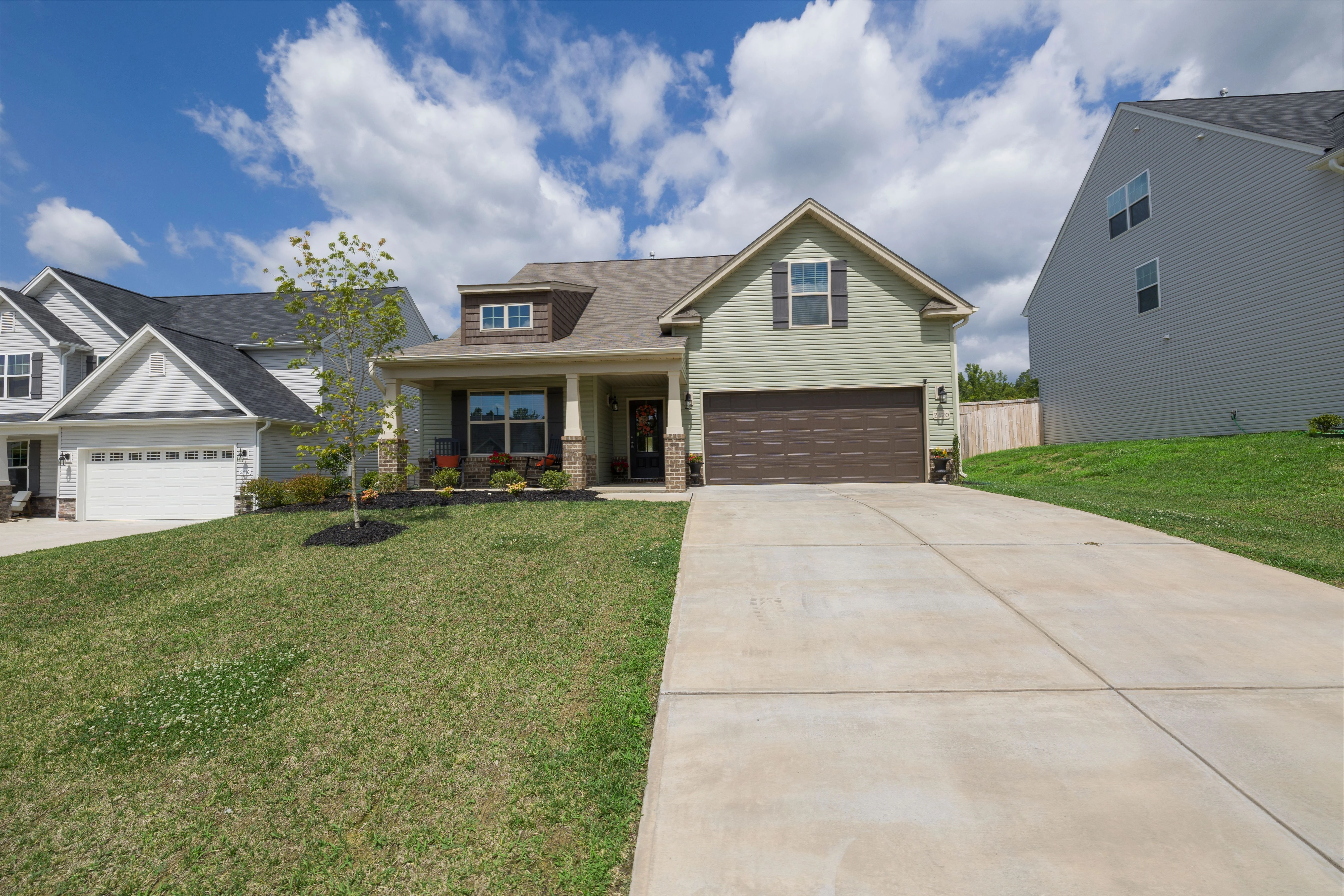 1980s and 1990s Ashburn Virginia home with attached garage